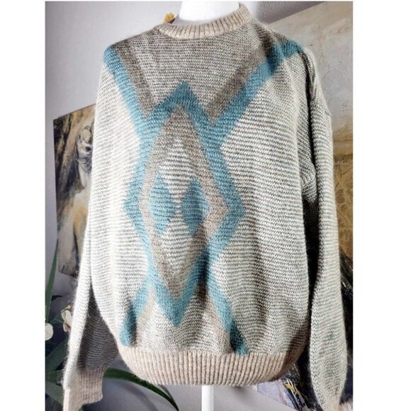 used: cezar sweater size m - Picture 1 of 8